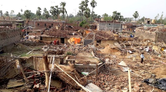 बारा र पर्सा क्षेत्रमा विनाशकारी हावाहुरीबाट भएको क्षति संरचना निर्माणमा सहयोग गर्न अनेरास्ववियु कास्कीले अभियान शुरु गरे।